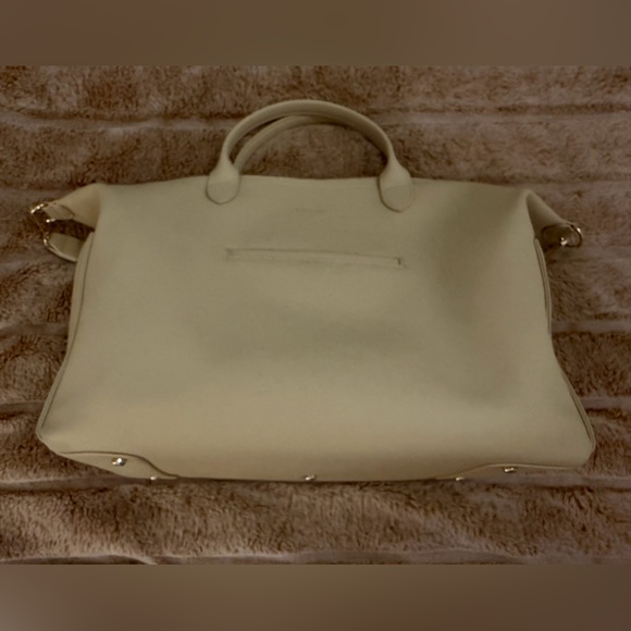 Mina Baie Emmy Full in CREMA - Picture 2 of 8